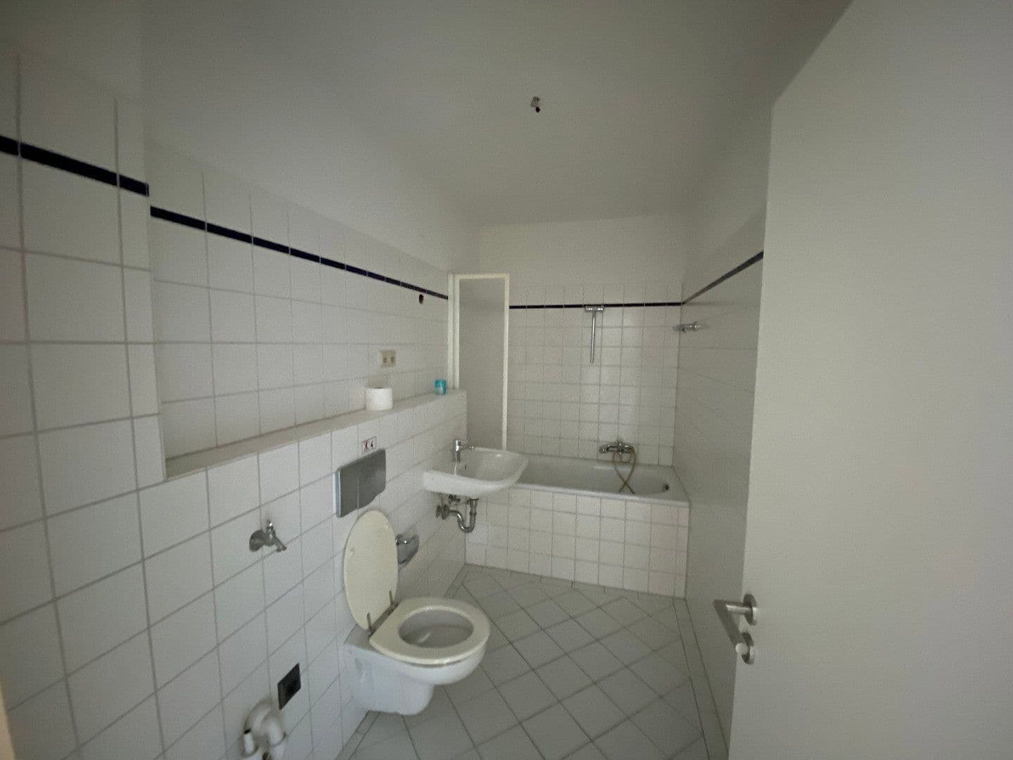 Prenájom bytu 3-izbový 67 m², Bitterstraße 22, Köln, Severné Porýnie - Westfálsko Prenájom bytu 3-izbový 67 m², Bitterstraße 22, Köln, Severné Porýnie - Westfálsko