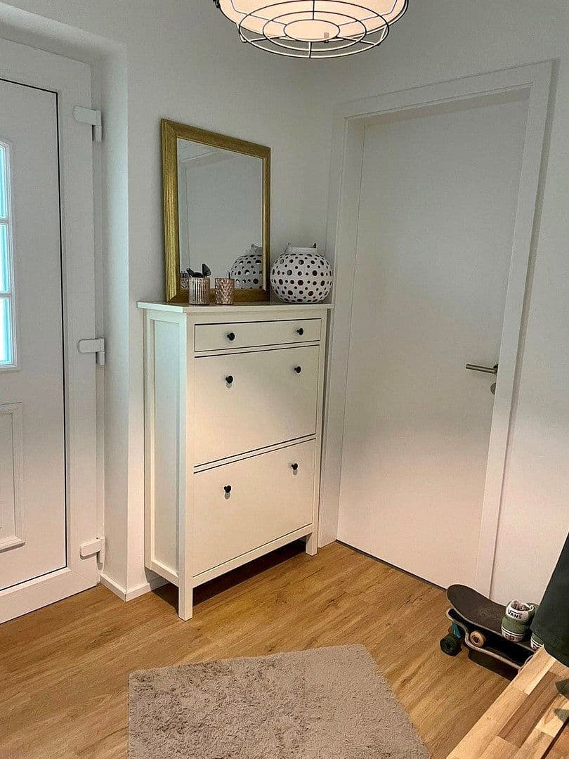 Prenájom domu 158 m², pozemek 400 m², Hohen Neuendorf, Brandenbursko Prenájom domu 158 m², pozemek 400 m², Hohen Neuendorf, Brandenbursko