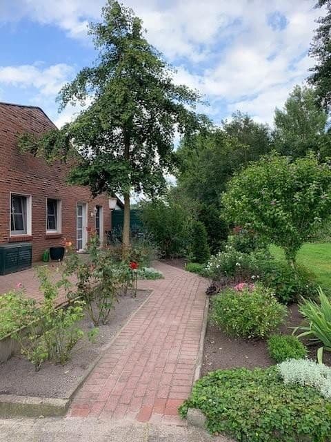 Prenájom bytu 1-izbový 37 m², Neulehe, Dolné Sasko Prenájom bytu 1-izbový 37 m², Neulehe, Dolné Sasko