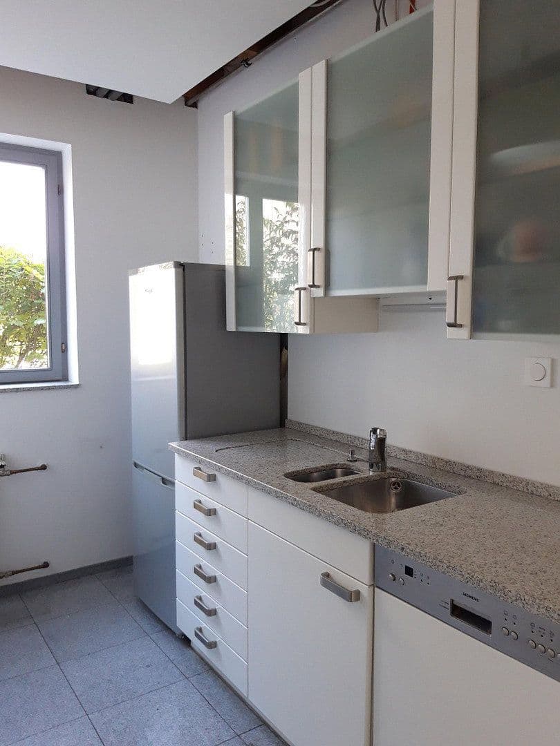 Prenájom kancelárie 200 m², Am Herrschaftsweiher 39, Ludwigshafen Ruchheim, Porýnie-Falcko Prenájom kancelárie 200 m², Am Herrschaftsweiher 39, Ludwigshafen Ruchheim, Porýnie-Falcko