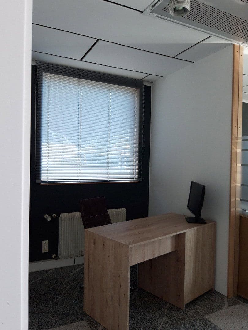 Prenájom kancelárie 200 m², Am Herrschaftsweiher 39, Ludwigshafen Ruchheim, Porýnie-Falcko Prenájom kancelárie 200 m², Am Herrschaftsweiher 39, Ludwigshafen Ruchheim, Porýnie-Falcko