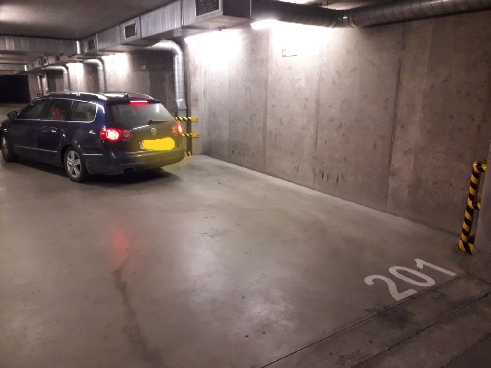 Prenájom garáže 18 m², Praha, Praha Prenájom garáže 18 m², Praha, Praha