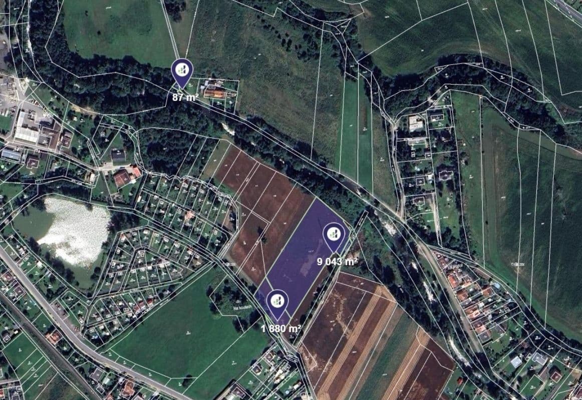 Predaj pozemku 11.010 m², Kamenný Újezd, Plzeňský kraj Predaj pozemku 11.010 m², Kamenný Újezd, Plzeňský kraj