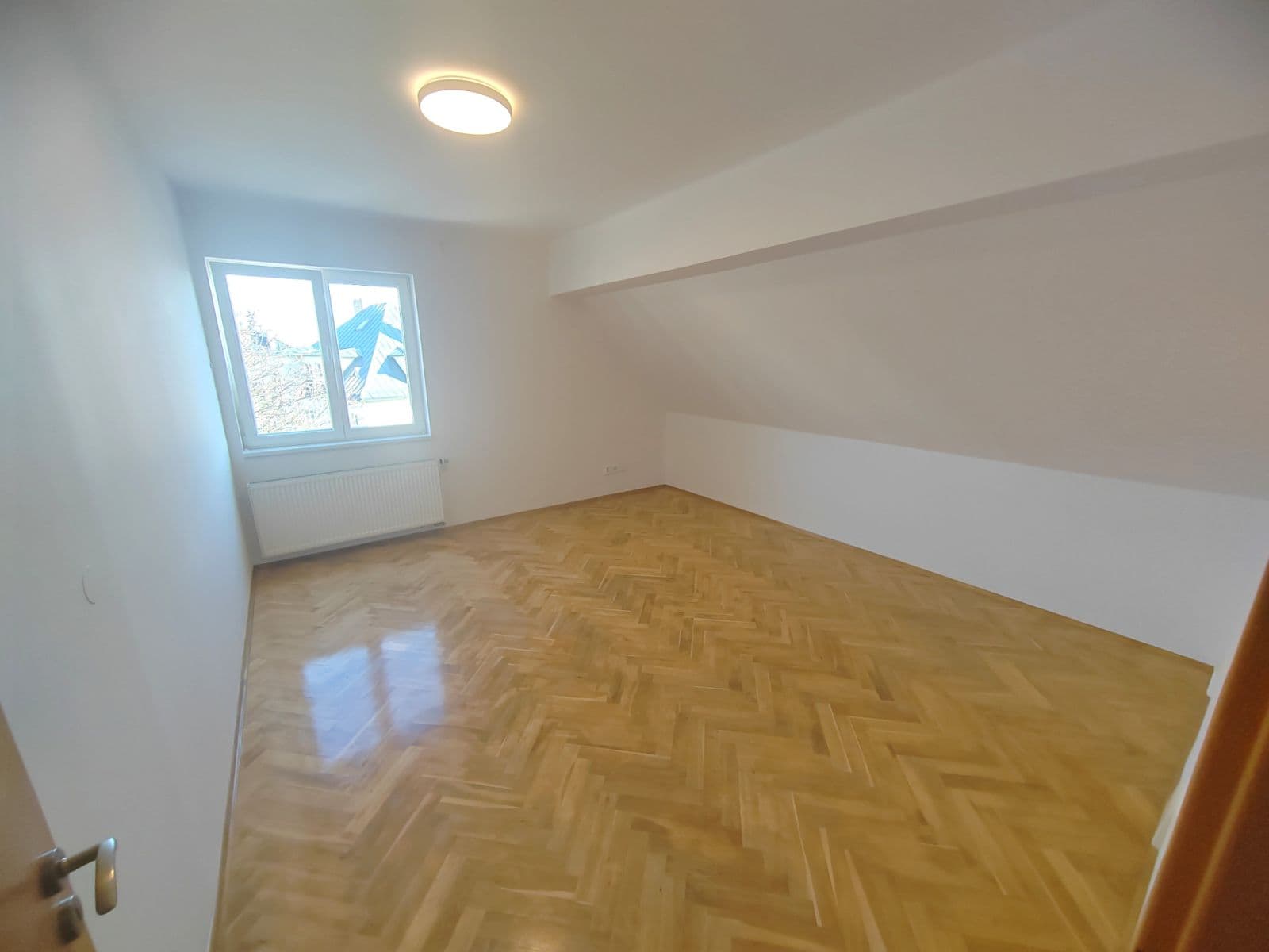 Prenájom bytu 3-izbový 88 m², Kladenská, Praha, Praha Prenájom bytu 3-izbový 88 m², Kladenská, Praha, Praha