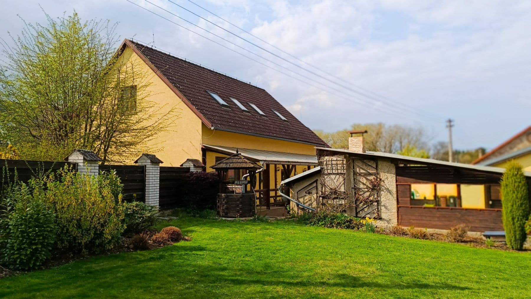 Predaj domu 206 m², pozemek 1.450 m², U Dálnice, Říčany, Středočeský kraj Predaj domu 206 m², pozemek 1.450 m², U Dálnice, Říčany, Středočeský kraj