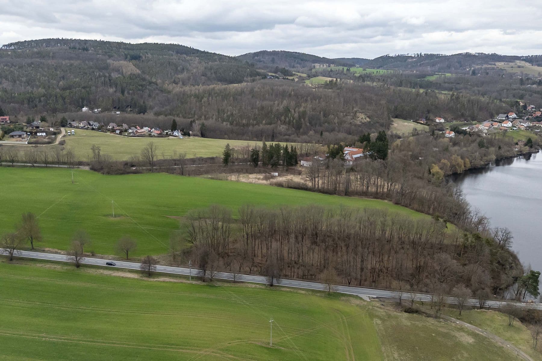 Predaj pozemku 34.543 m², Hřiměždice, Středočeský kraj Predaj pozemku 34.543 m², Hřiměždice, Středočeský kraj