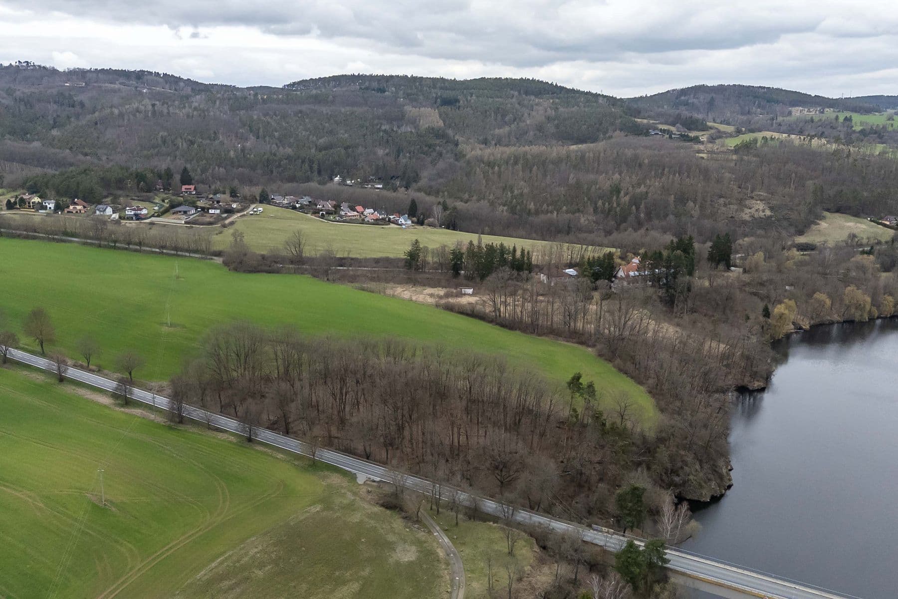 Predaj pozemku 34.543 m², Hřiměždice, Středočeský kraj Predaj pozemku 34.543 m², Hřiměždice, Středočeský kraj