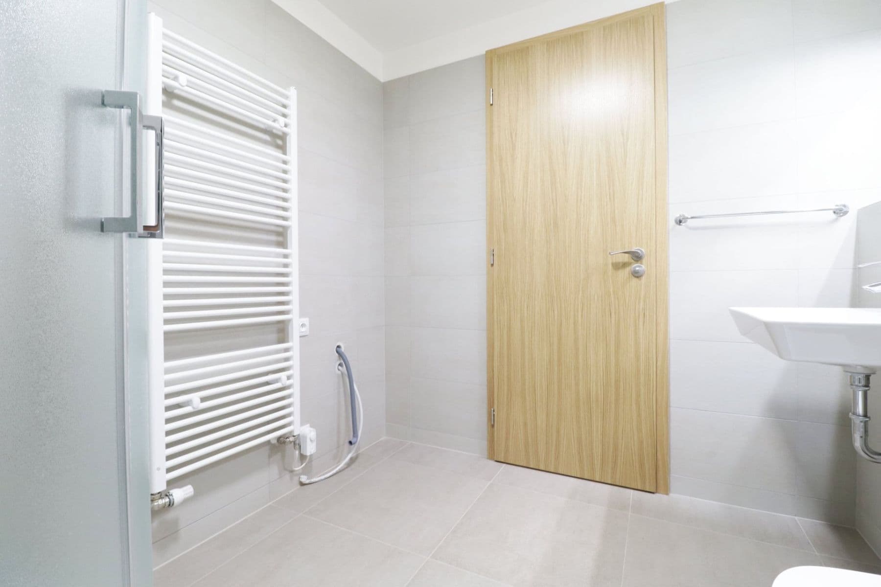 Prenájom bytu 2-izbový 55 m², U Traktorky, Praha, Praha Prenájom bytu 2-izbový 55 m², U Traktorky, Praha, Praha