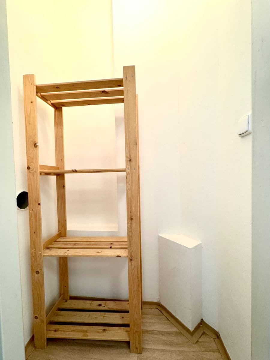 Prenájom bytu 2-izbový 33 m², Na Královce, Praha, Praha Prenájom bytu 2-izbový 33 m², Na Královce, Praha, Praha