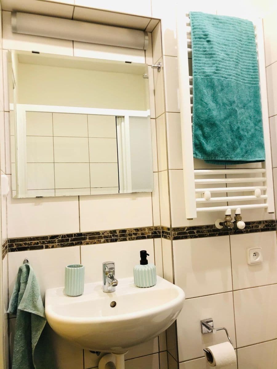 Prenájom bytu 1-izbový 25 m², Na Královce, Praha, Praha Prenájom bytu 1-izbový 25 m², Na Královce, Praha, Praha