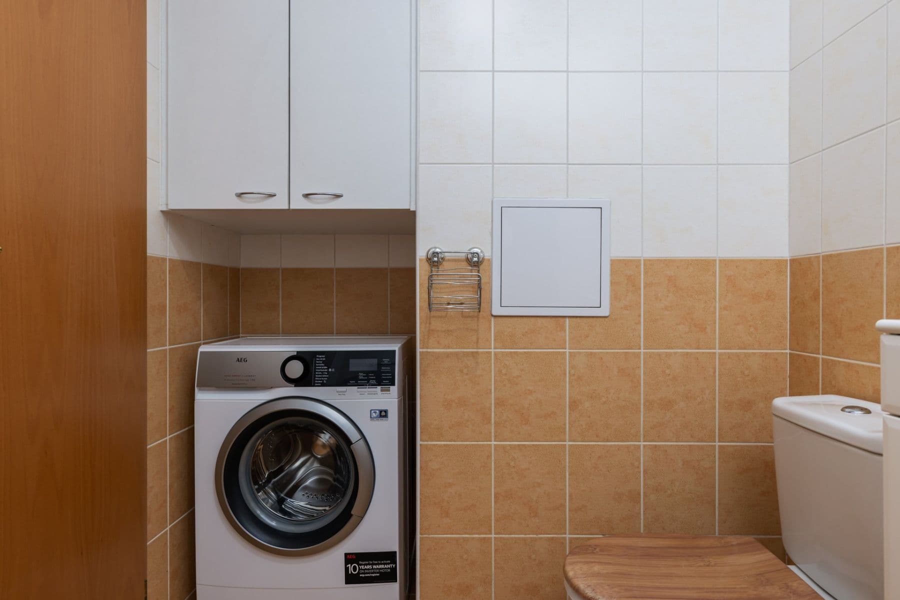 Prenájom bytu 1-izbový 39 m², Jemnická, Praha, Praha Prenájom bytu 1-izbový 39 m², Jemnická, Praha, Praha