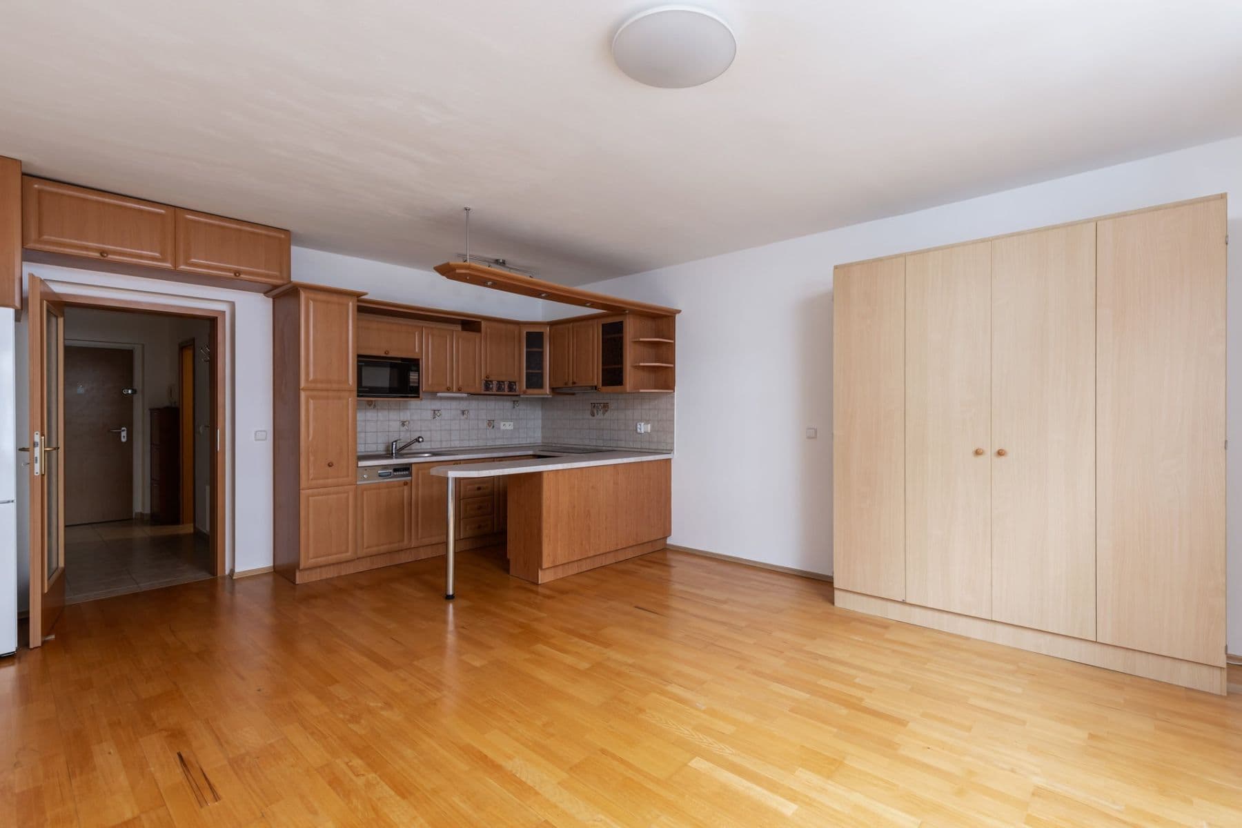 Prenájom bytu 1-izbový 39 m², Jemnická, Praha, Praha Prenájom bytu 1-izbový 39 m², Jemnická, Praha, Praha