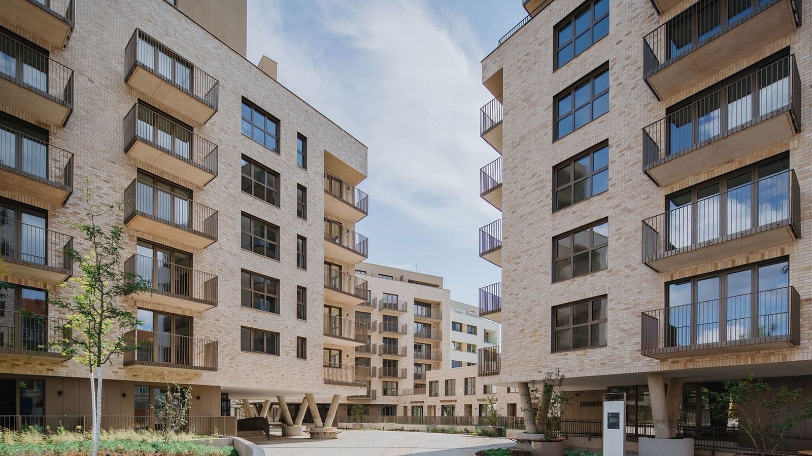 Prenájom bytu 1-izbový 41 m², Bratislavská, Brno, Jihomoravský kraj Prenájom bytu 1-izbový 41 m², Bratislavská, Brno, Jihomoravský kraj