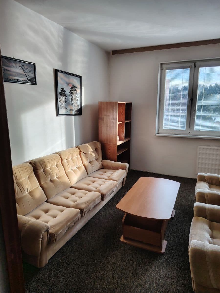 Predaj bytu 4-izbový 84 m², Okružná, Handlová, Trenčiansky kraj Predaj bytu 4-izbový 84 m², Okružná, Handlová, Trenčiansky kraj