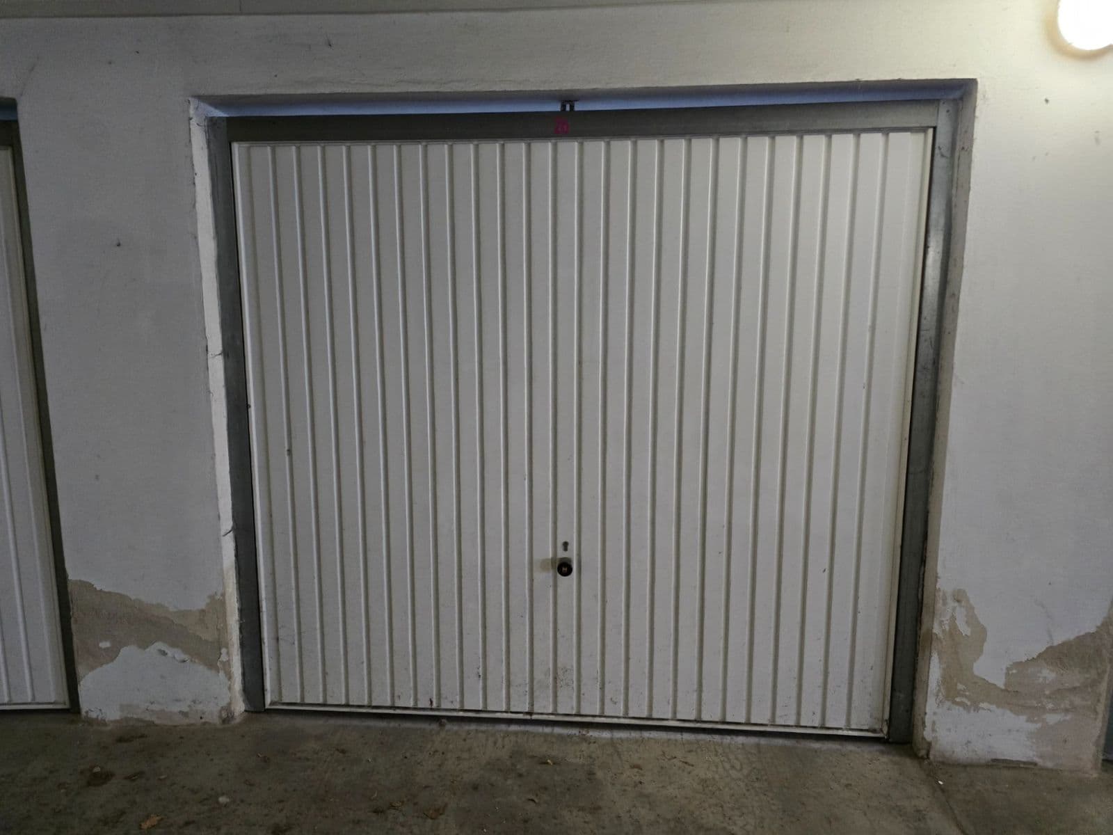 Predaj garáže 18 m², Zlín, Zlínský kraj Predaj garáže 18 m², Zlín, Zlínský kraj