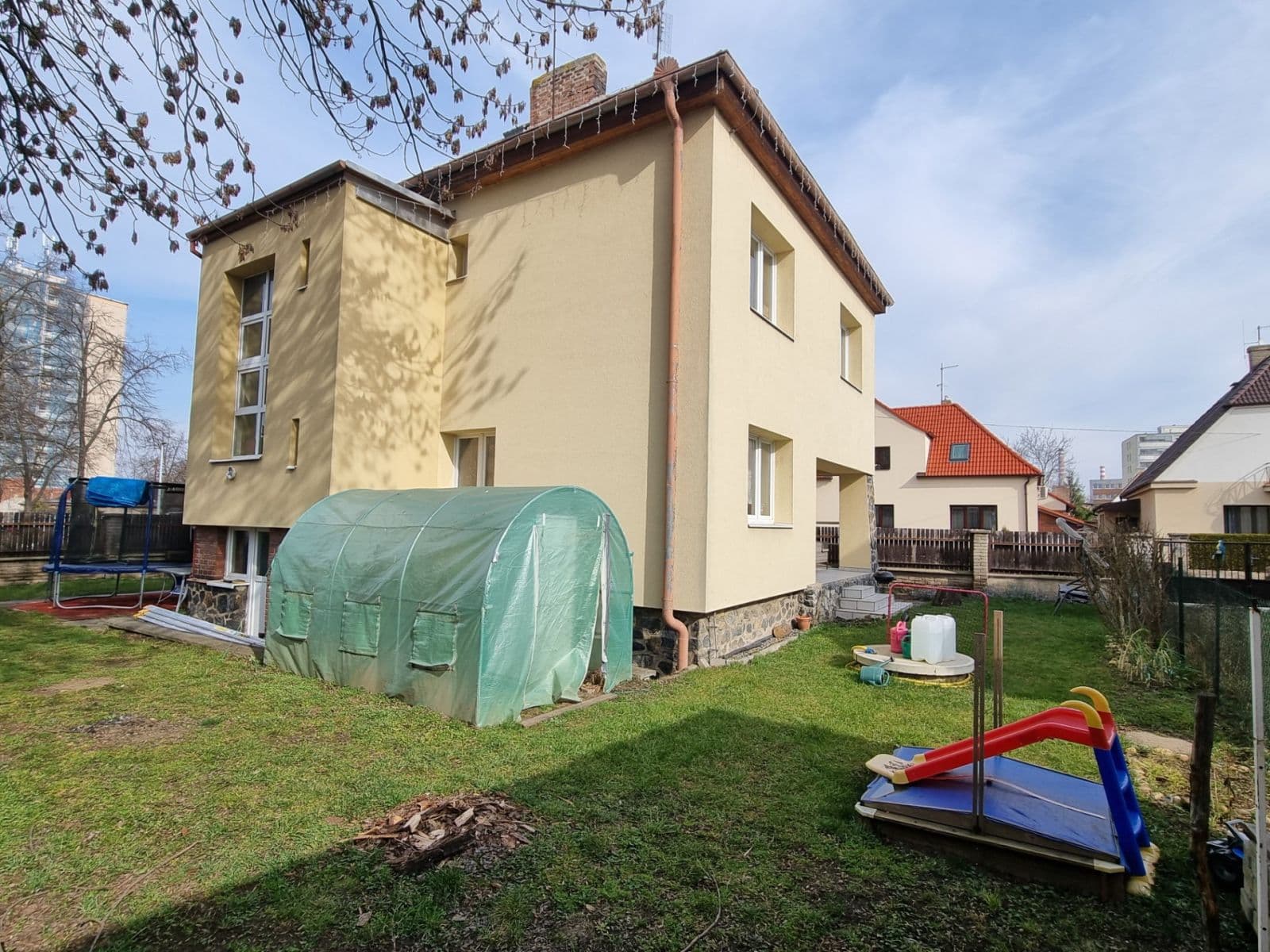Predaj domu 126 m², pozemek 368 m², Kralupy nad Vltavou, Středočeský kraj Predaj domu 126 m², pozemek 368 m², Kralupy nad Vltavou, Středočeský kraj