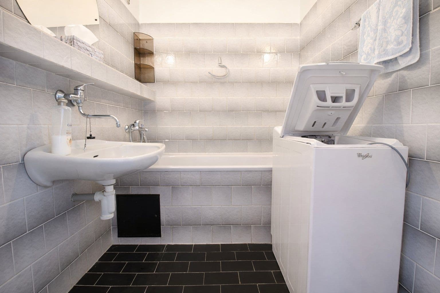 Prenájom bytu 3-izbový 73 m², Poznaňská, Praha, Praha Prenájom bytu 3-izbový 73 m², Poznaňská, Praha, Praha