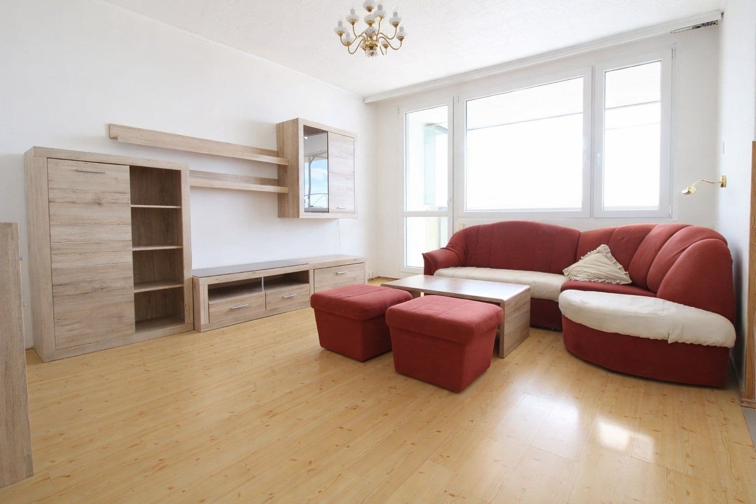 Prenájom bytu 3-izbový 73 m², Poznaňská, Praha, Praha Prenájom bytu 3-izbový 73 m², Poznaňská, Praha, Praha