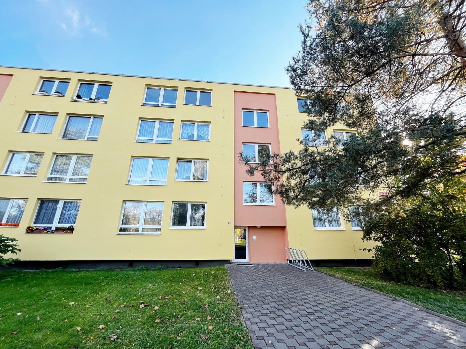 Prenájom bytu 3-izbový 59 m², Josefa Mánesa, Nymburk, Středočeský kraj Prenájom bytu 3-izbový 59 m², Josefa Mánesa, Nymburk, Středočeský kraj