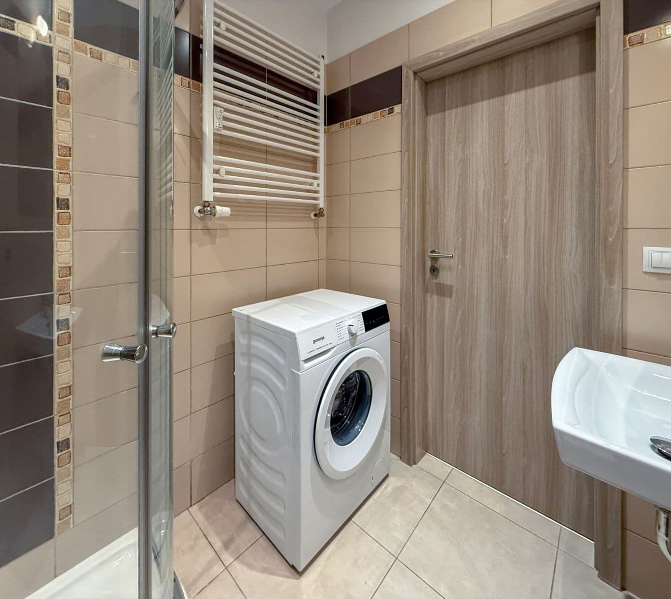 Prenájom bytu 1-izbový 29 m², Pod Labuťkou, Praha, Praha Prenájom bytu 1-izbový 29 m², Pod Labuťkou, Praha, Praha