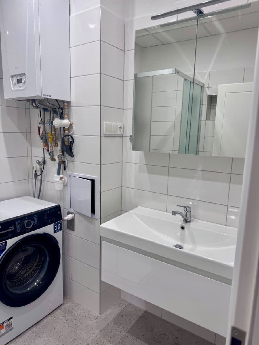 Prenájom bytu 2-izbový 60 m², Renneská třída, Brno, Jihomoravský kraj Prenájom bytu 2-izbový 60 m², Renneská třída, Brno, Jihomoravský kraj