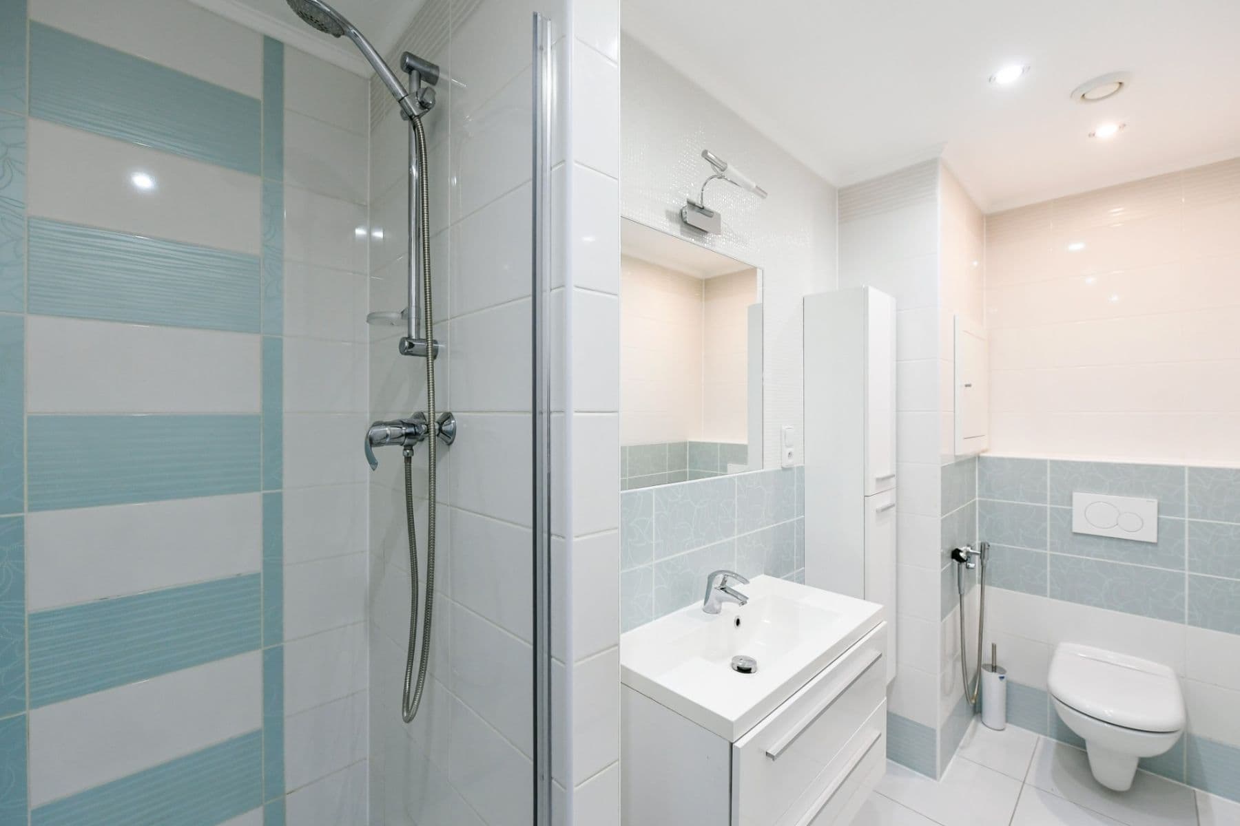 Prenájom bytu 2-izbový 53 m², Kafkova, Praha, Praha Prenájom bytu 2-izbový 53 m², Kafkova, Praha, Praha