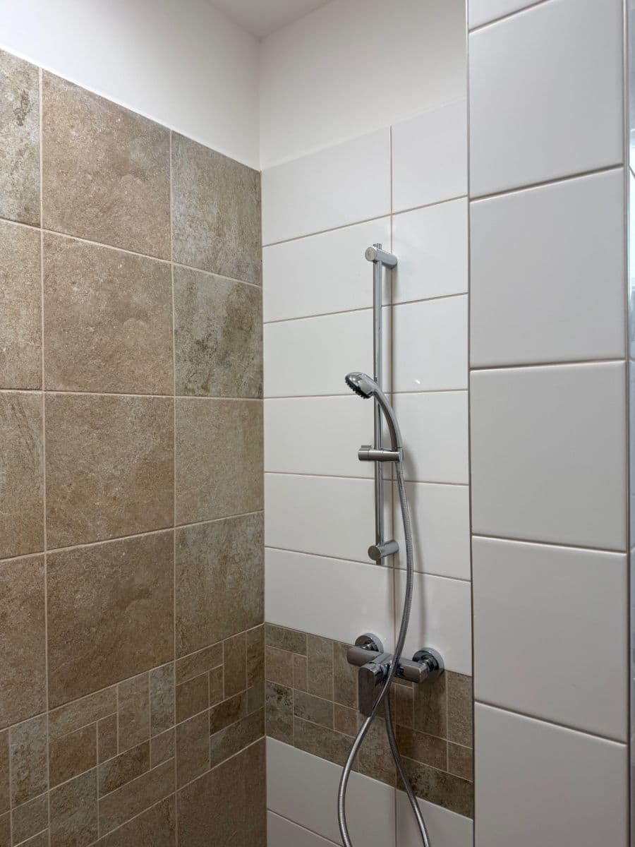 Prenájom bytu 2-izbový 50 m², Šperlova, Praha, Praha Prenájom bytu 2-izbový 50 m², Šperlova, Praha, Praha