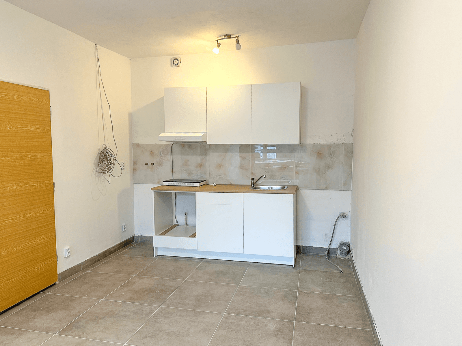 Prenájom bytu 2-izbový 35 m², Okružní, Brno, Jihomoravský kraj Prenájom bytu 2-izbový 35 m², Okružní, Brno, Jihomoravský kraj