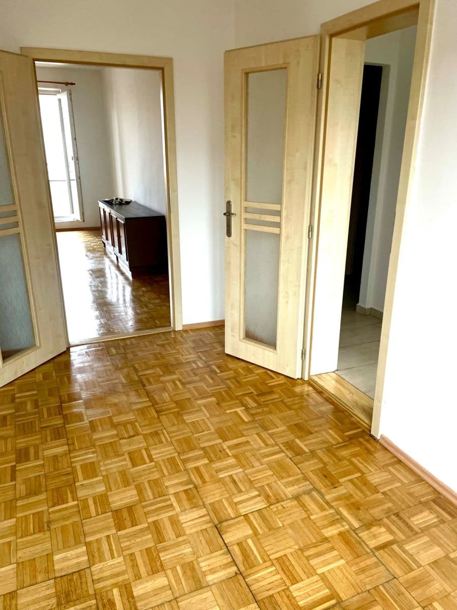 Prenájom bytu 2-izbový 55 m², Počernická, Praha, Praha Prenájom bytu 2-izbový 55 m², Počernická, Praha, Praha