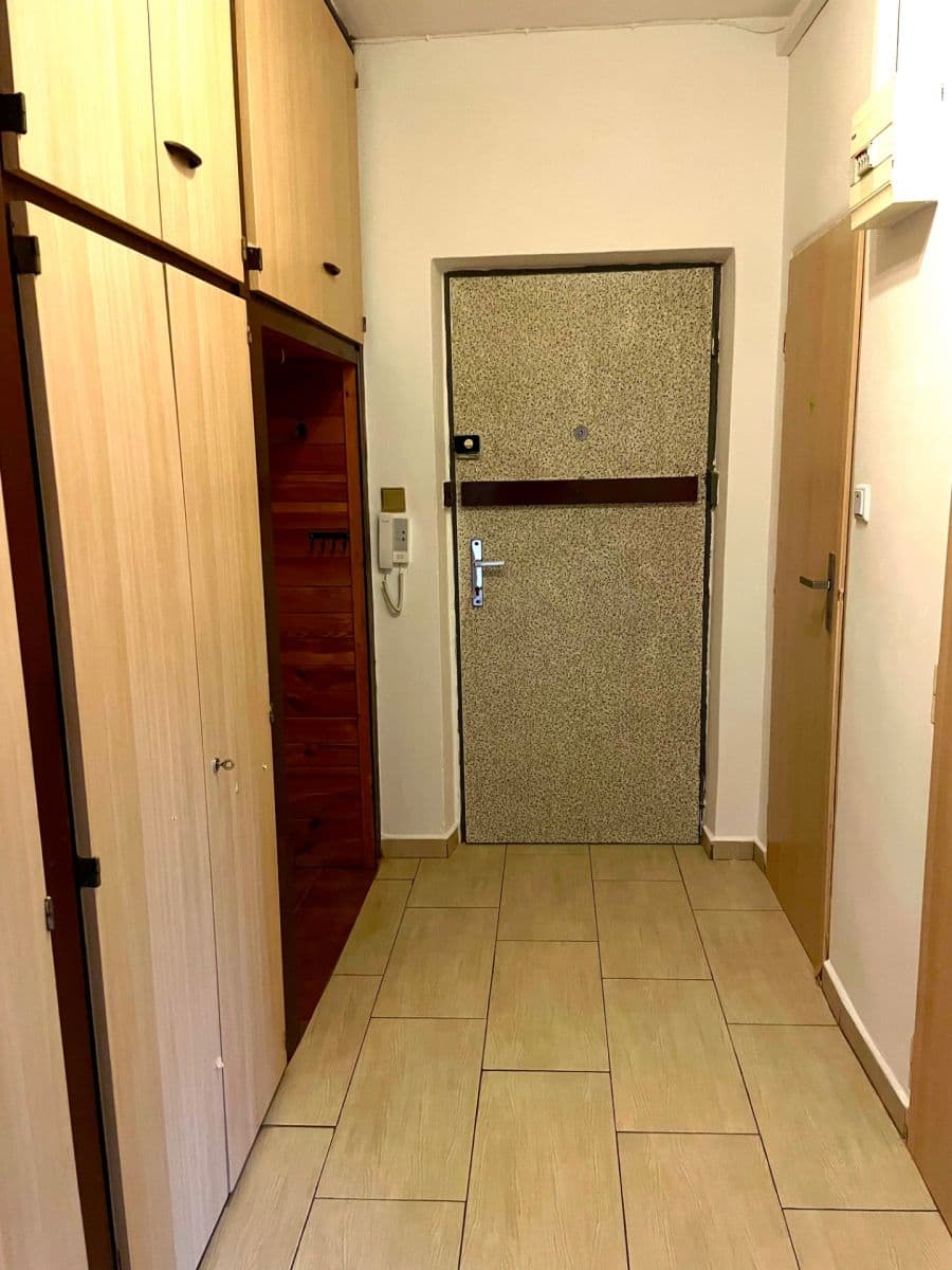 Prenájom bytu 2-izbový 55 m², Počernická, Praha, Praha Prenájom bytu 2-izbový 55 m², Počernická, Praha, Praha