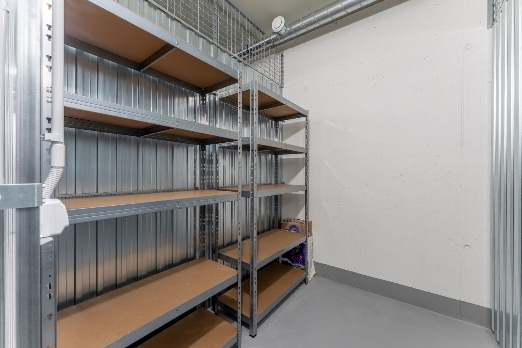 Prenájom bytu 1-izbový 37 m², Gerstelova, Praha, Praha Prenájom bytu 1-izbový 37 m², Gerstelova, Praha, Praha