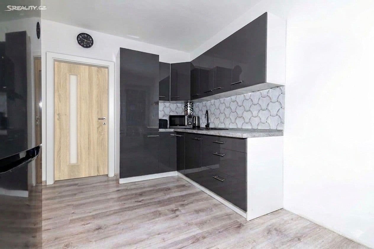 Predaj bytu 2-izbový 59 m², Svinařovská, Smečno, Středočeský kraj Predaj bytu 2-izbový 59 m², Svinařovská, Smečno, Středočeský kraj