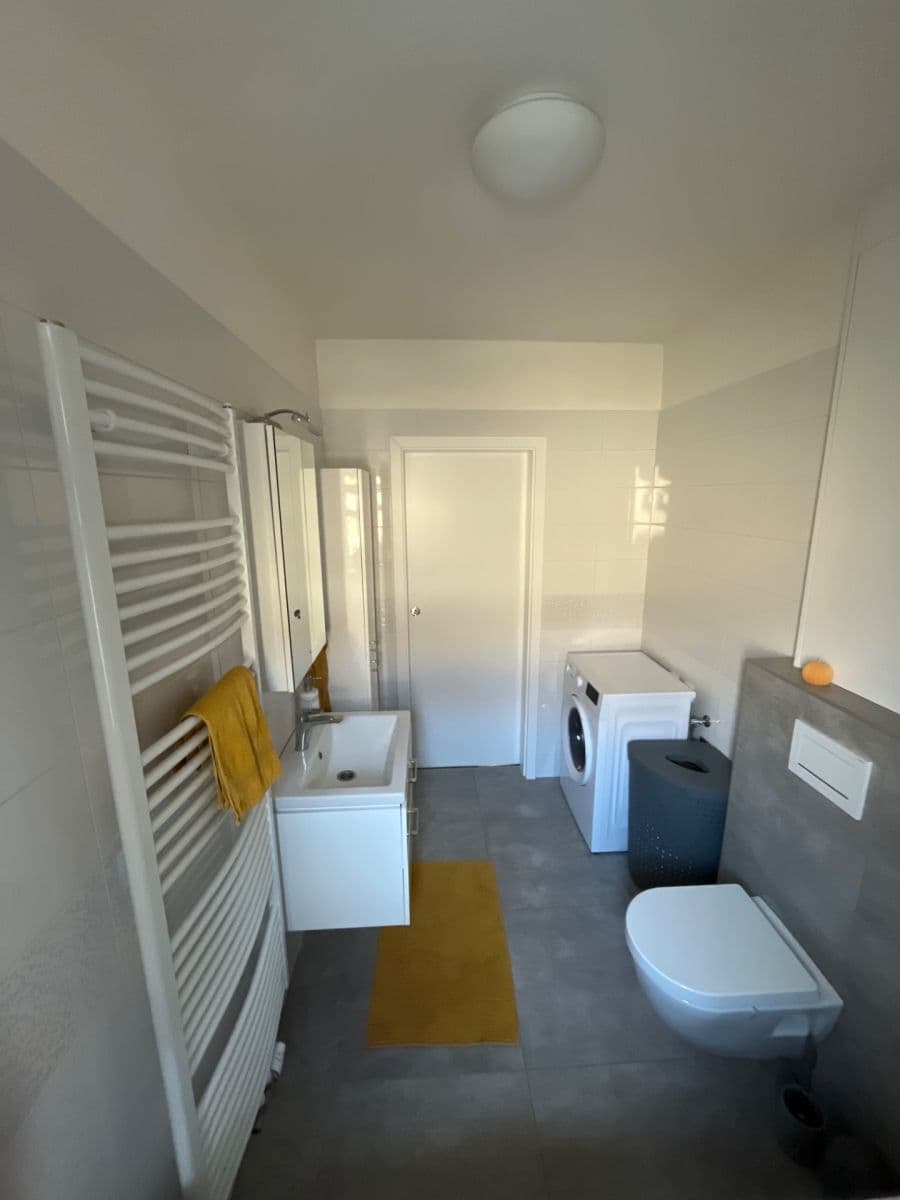 Prenájom bytu 3-izbový 64 m², U Tržnice, Neratovice, Středočeský kraj Prenájom bytu 3-izbový 64 m², U Tržnice, Neratovice, Středočeský kraj