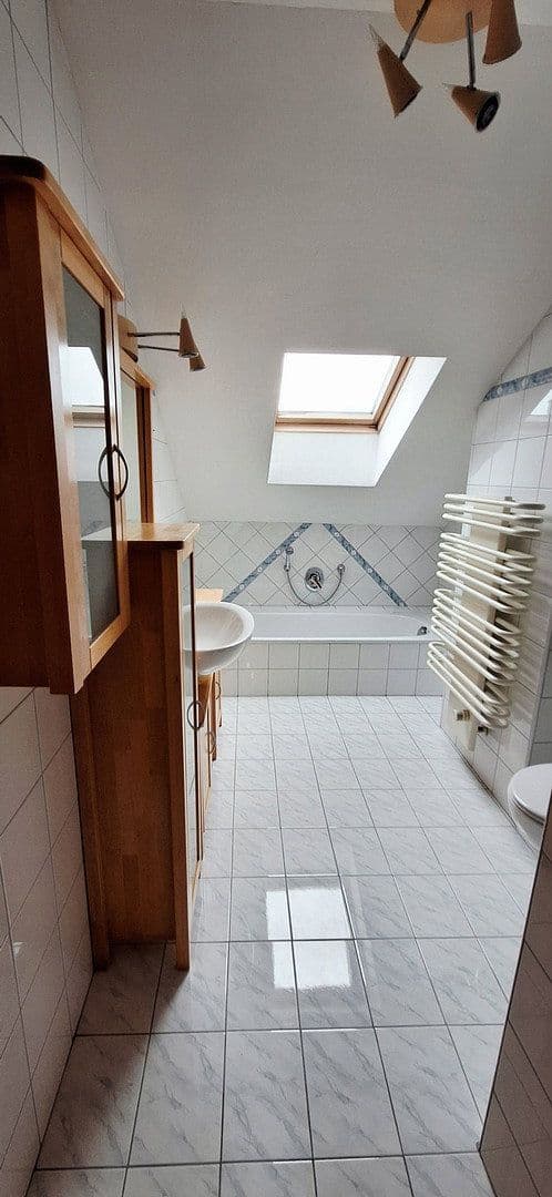 Prenájom bytu 3-izbový 83 m², Linzer Straße, Attnang-Puchheim, Horné Rakúsko Prenájom bytu 3-izbový 83 m², Linzer Straße, Attnang-Puchheim, Horné Rakúsko