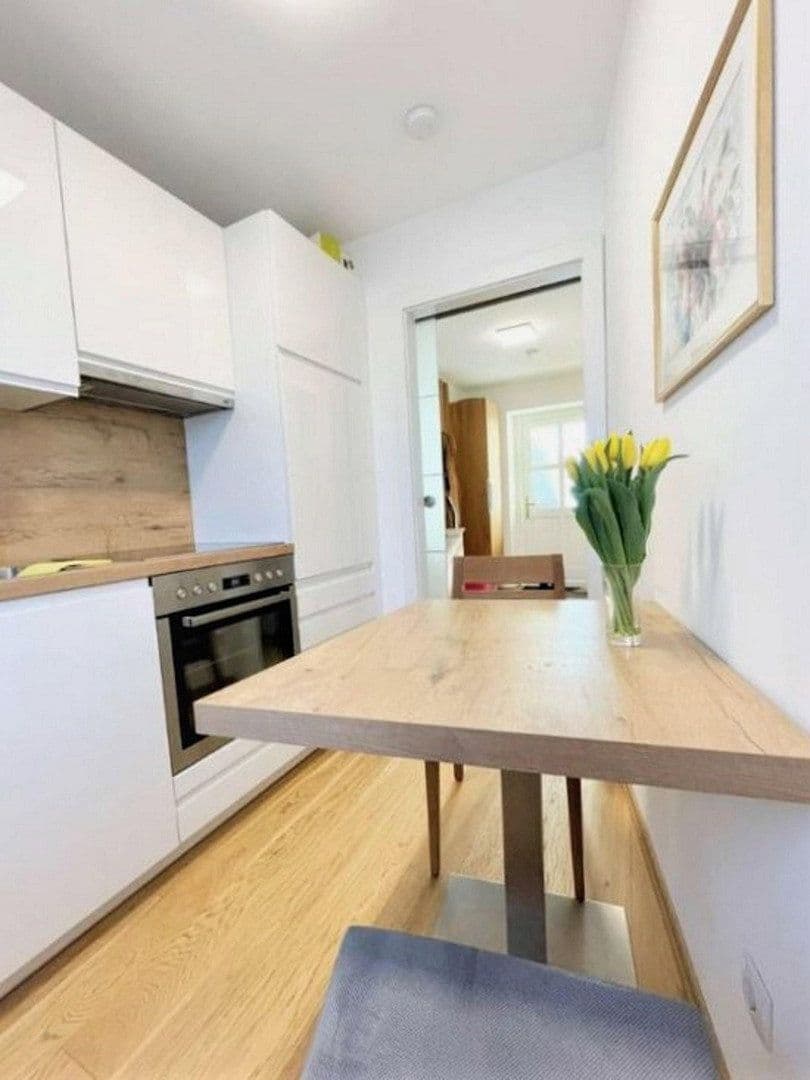 Prenájom bytu 1-izbový 35 m², Langstraße, Innsbruck, Tirolsko Prenájom bytu 1-izbový 35 m², Langstraße, Innsbruck, Tirolsko