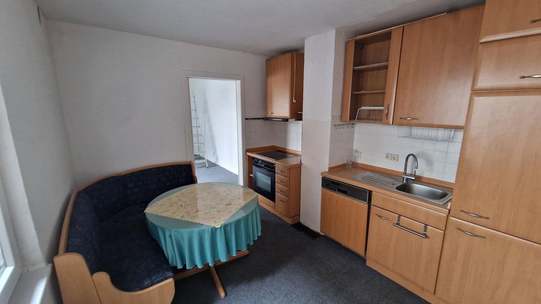 Prenájom domu 30 m², pozemek 300 m², Düren, Severné Porýnie - Westfálsko Prenájom domu 30 m², pozemek 300 m², Düren, Severné Porýnie - Westfálsko