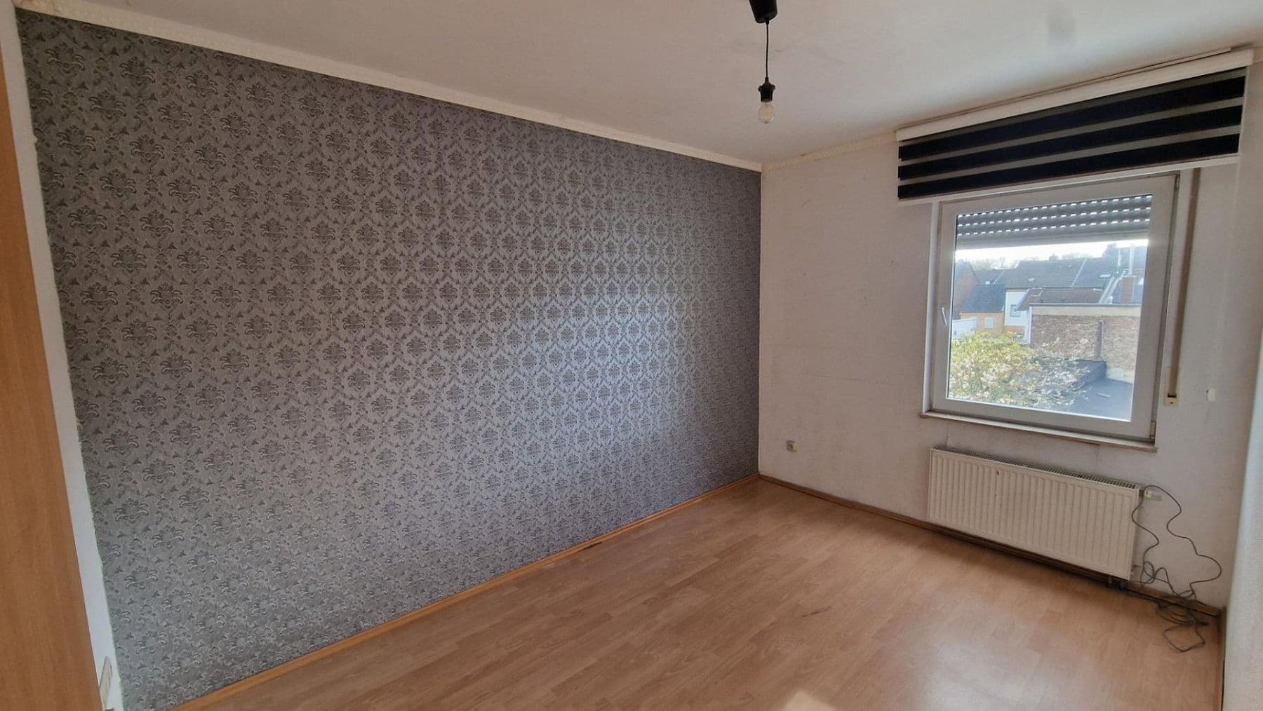 Prenájom domu 120 m², pozemek 300 m², Düren, Severné Porýnie - Westfálsko Prenájom domu 120 m², pozemek 300 m², Düren, Severné Porýnie - Westfálsko