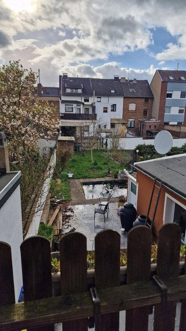 Prenájom domu 120 m², pozemek 300 m², Düren, Severné Porýnie - Westfálsko Prenájom domu 120 m², pozemek 300 m², Düren, Severné Porýnie - Westfálsko