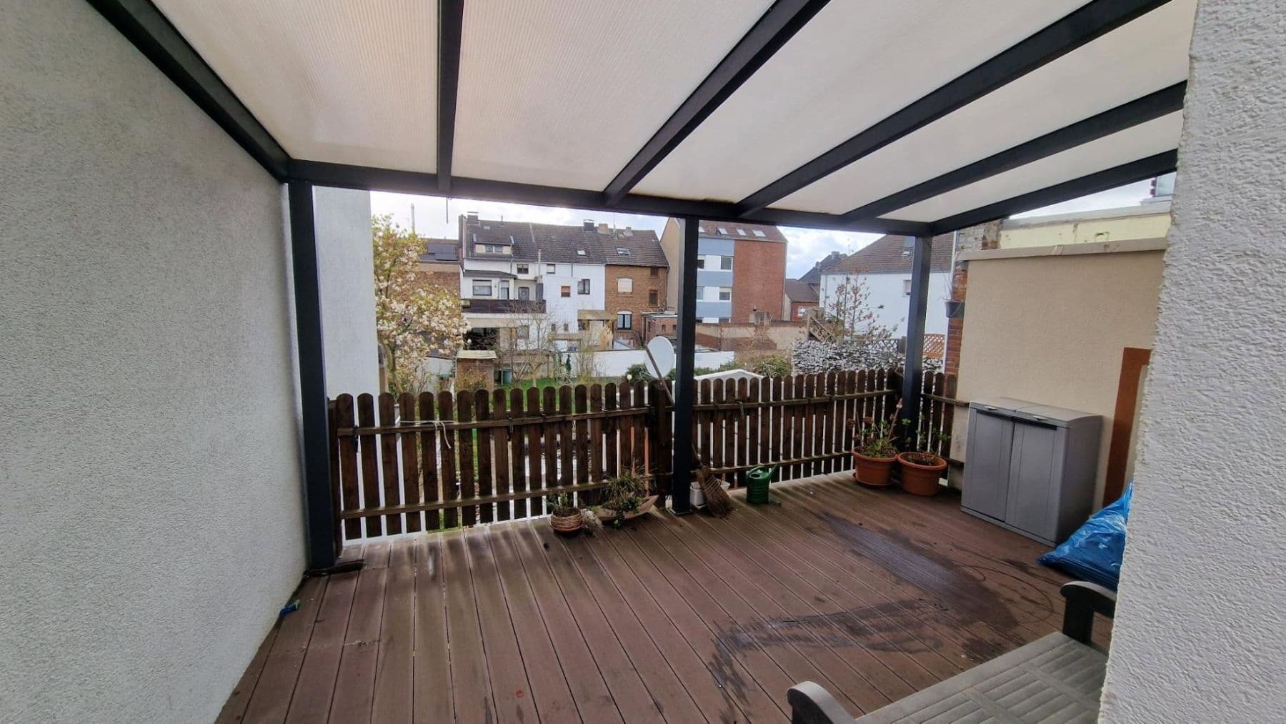 Prenájom domu 120 m², pozemek 300 m², Düren, Severné Porýnie - Westfálsko Prenájom domu 120 m², pozemek 300 m², Düren, Severné Porýnie - Westfálsko