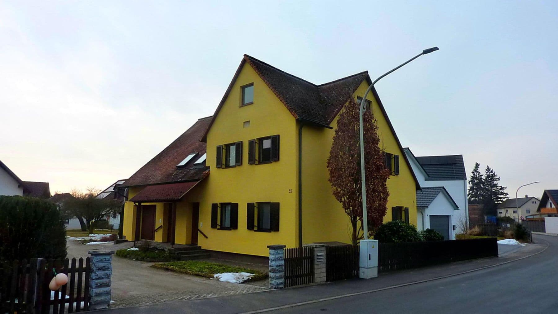 Predaj domu 202 m², pozemek 896 m², Auenkofener Str. 35, Abensberg, Bavorsko Predaj domu 202 m², pozemek 896 m², Auenkofener Str. 35, Abensberg, Bavorsko