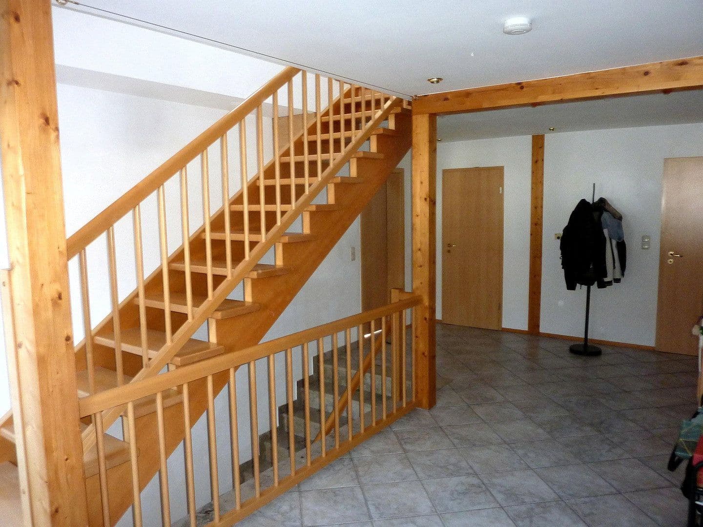 Predaj domu 202 m², pozemek 896 m², Auenkofener Str. 35, Abensberg, Bavorsko Predaj domu 202 m², pozemek 896 m², Auenkofener Str. 35, Abensberg, Bavorsko