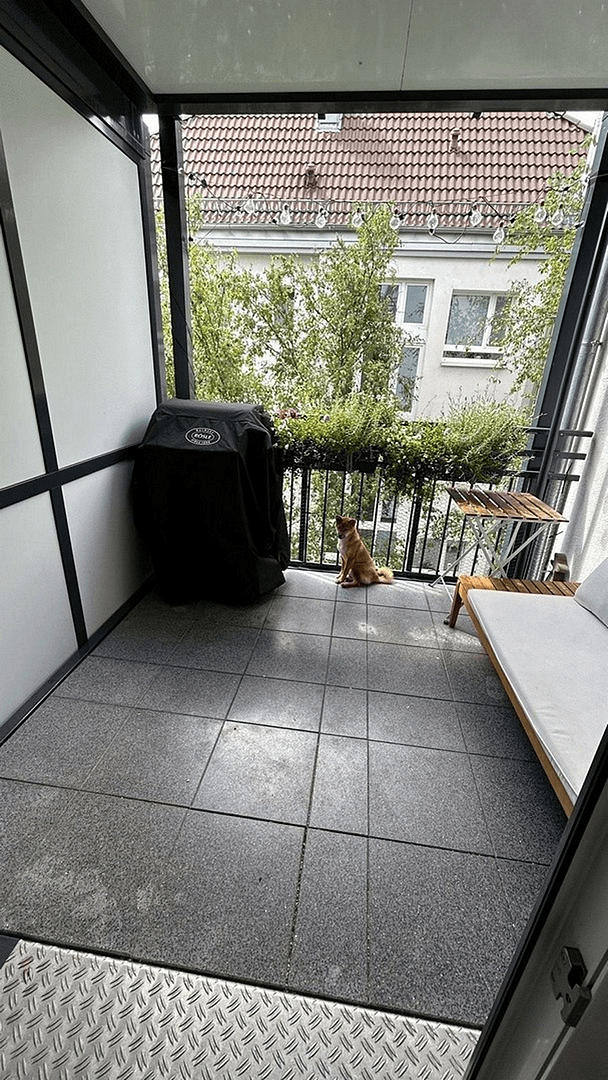 Prenájom bytu 2-izbový 60 m², Frankfurt am Main, Hesensko Prenájom bytu 2-izbový 60 m², Frankfurt am Main, Hesensko