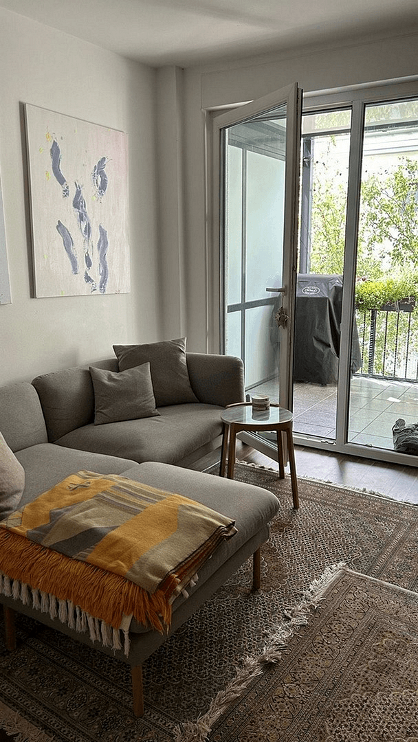 Prenájom bytu 2-izbový 60 m², Frankfurt am Main, Hesensko Prenájom bytu 2-izbový 60 m², Frankfurt am Main, Hesensko