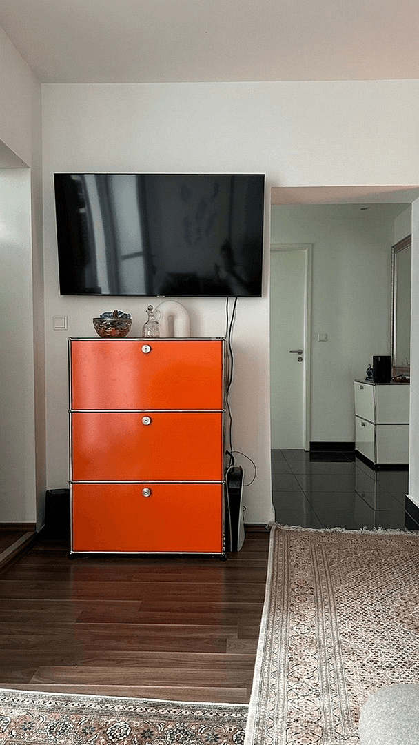 Prenájom bytu 2-izbový 60 m², Frankfurt am Main, Hesensko Prenájom bytu 2-izbový 60 m², Frankfurt am Main, Hesensko