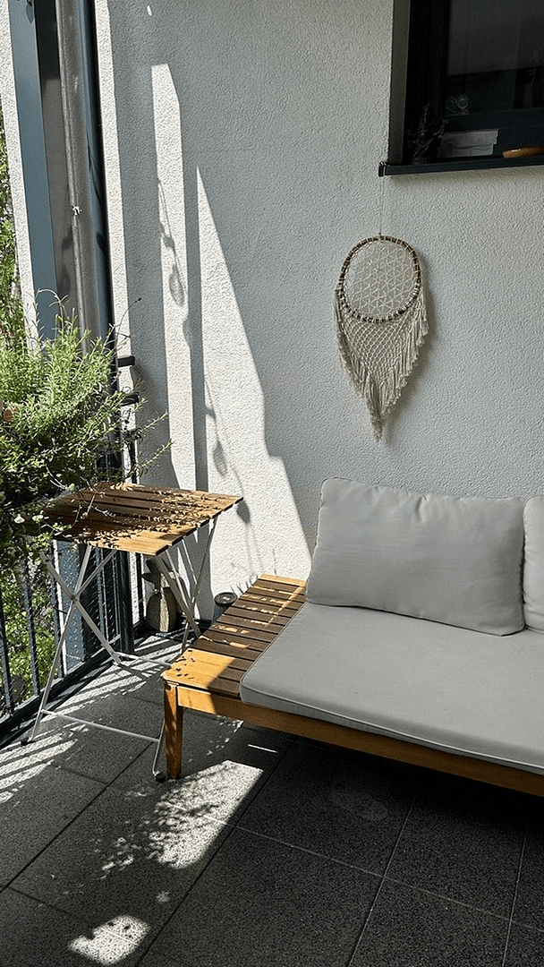 Prenájom bytu 2-izbový 60 m², Frankfurt am Main, Hesensko Prenájom bytu 2-izbový 60 m², Frankfurt am Main, Hesensko