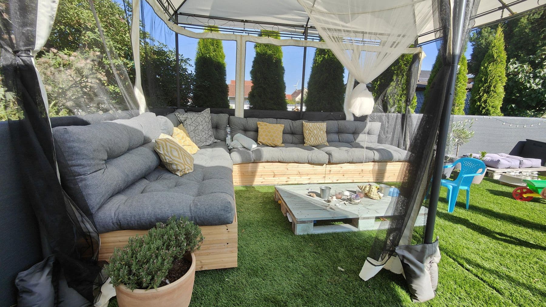 Predaj domu 130 m², pozemek 915 m², Schwerdtfegerstr. 18D, Salzgitter, Dolné Sasko Predaj domu 130 m², pozemek 915 m², Schwerdtfegerstr. 18D, Salzgitter, Dolné Sasko