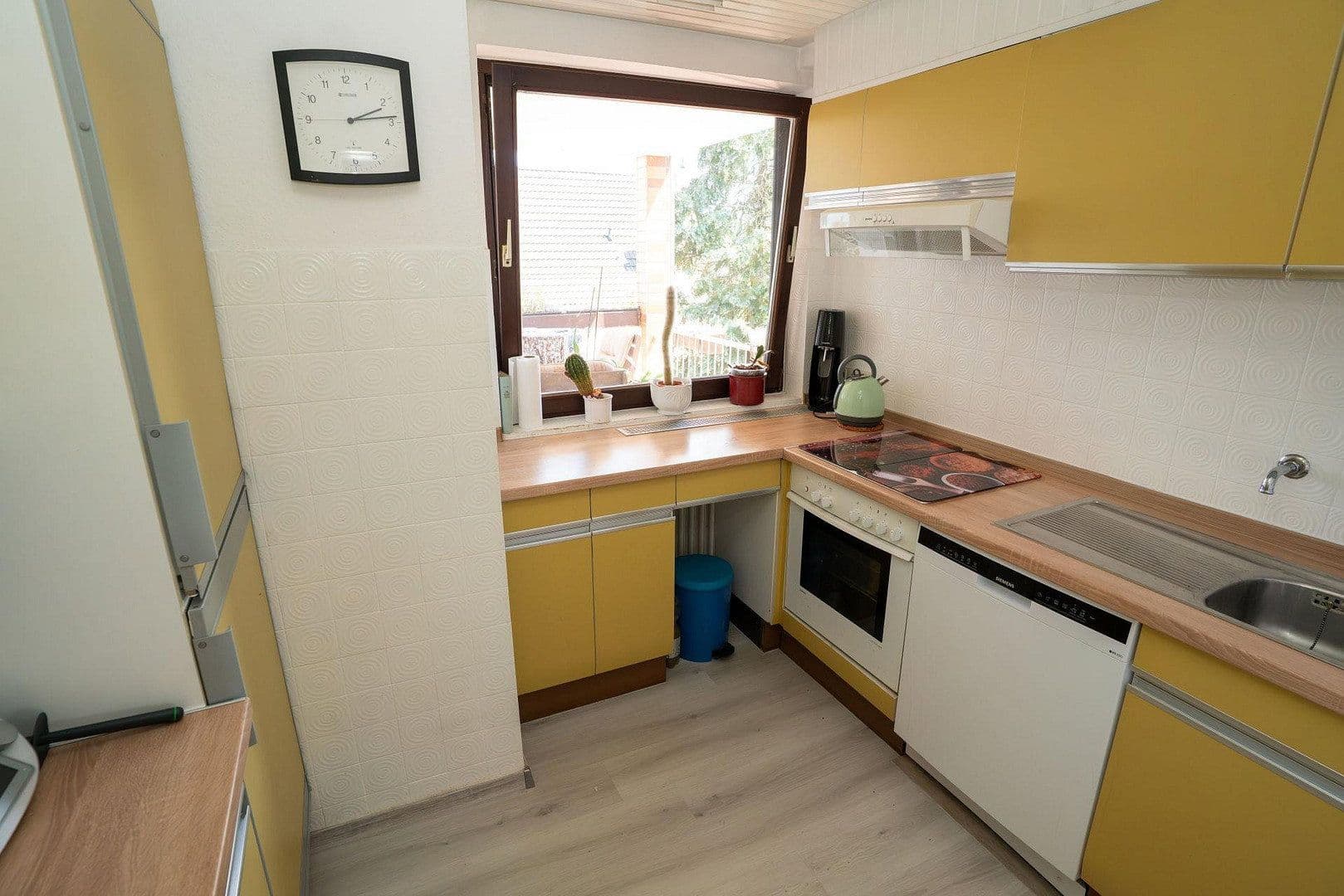 Prenájom bytu 2-izbový 70 m², Kradepohlsmühlenweg 1A, Bergisch Gladbach, Severné Porýnie - Westfálsko Prenájom bytu 2-izbový 70 m², Kradepohlsmühlenweg 1A, Bergisch Gladbach, Severné Porýnie - Westfálsko