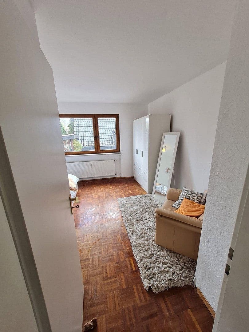 Prenájom bytu 2-izbový 70 m², Kradepohlsmühlenweg 1A, Bergisch Gladbach, Severné Porýnie - Westfálsko Prenájom bytu 2-izbový 70 m², Kradepohlsmühlenweg 1A, Bergisch Gladbach, Severné Porýnie - Westfálsko