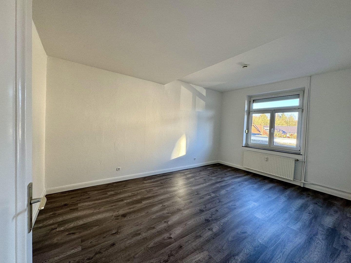 Prenájom bytu 3-izbový 87 m², Oesdorfer Straße 14, Bad Pyrmont, Dolné Sasko Prenájom bytu 3-izbový 87 m², Oesdorfer Straße 14, Bad Pyrmont, Dolné Sasko