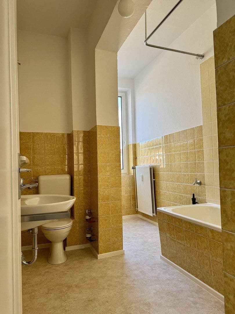 Prenájom bytu 3-izbový 87 m², Oesdorfer Straße 14, Bad Pyrmont, Dolné Sasko Prenájom bytu 3-izbový 87 m², Oesdorfer Straße 14, Bad Pyrmont, Dolné Sasko